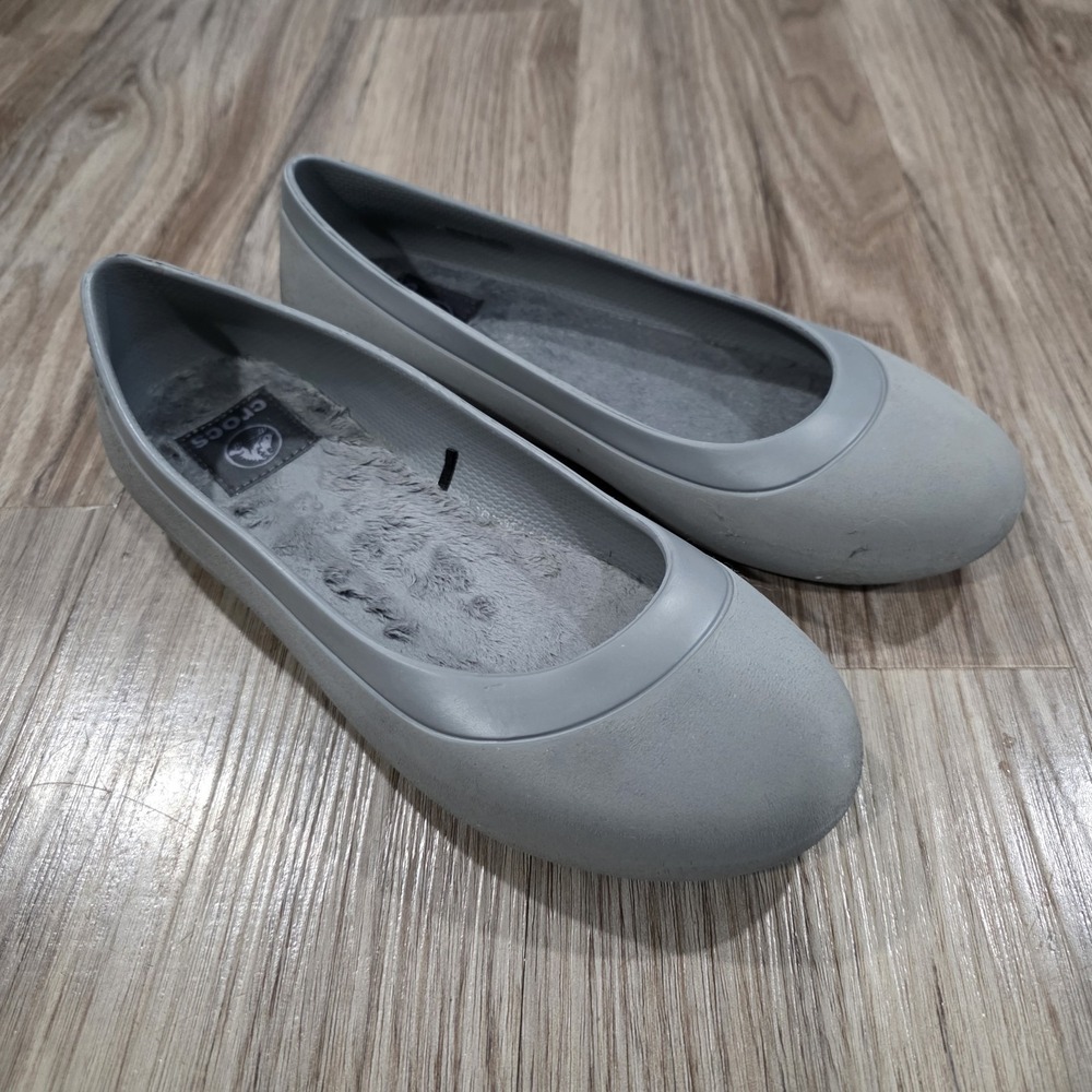 Crocs Mammoth Womens Gray Slip On Casual Shoes Fleece Lined Ballet Flats Size 8